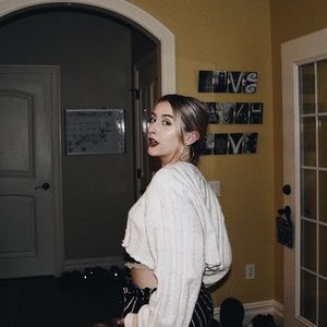 Oscar de la Renta oversized crop sweater